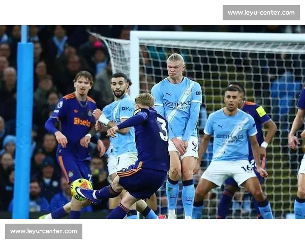 纽卡欲用波普换曼城新星特拉福德,利兹联伺机截胡 纽卡欲用波普换曼城新星特拉福德,利兹联伺机截胡